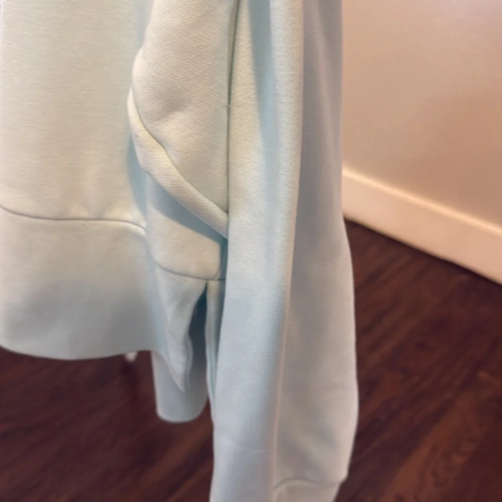 Nike Light Blue Long Sleeve Cropped Sweatshirt - Picture 8 of 10